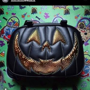 DISO Love Pain & Stitches (DO NOT BUY!) in search of